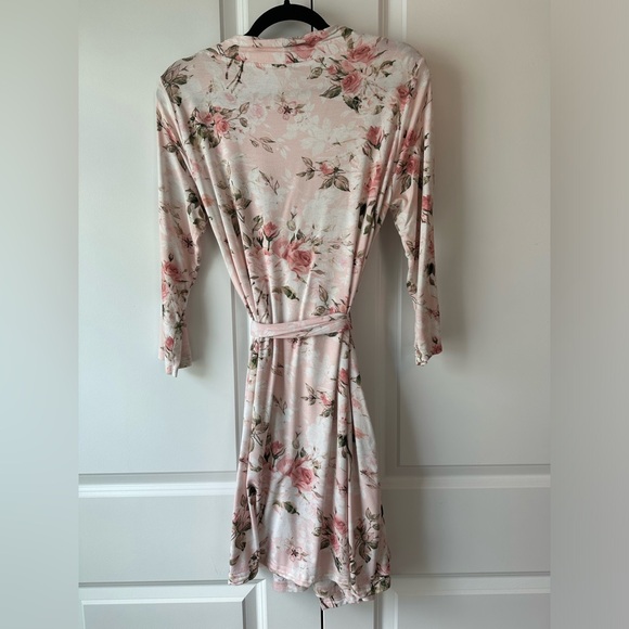 Posh Peanut Vintage Pink Rose Robe (Size S/M) - Picture 3 of 9